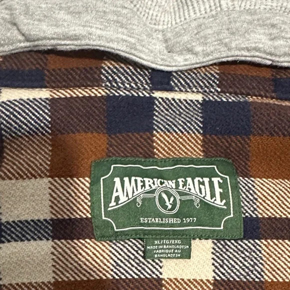 Plaid Hooded Men’s Flannel - Picture 2 of 5